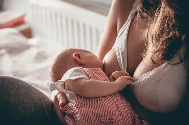 Allaitement après chirurgie esthétique des seins